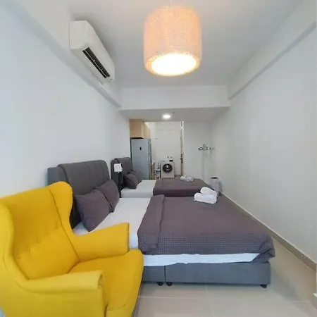 Col 93A 2Queen Bed Balcony Klcc View Family Suites Kuala Lumpur Exterior photo