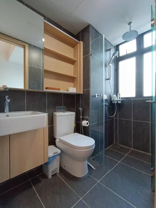 Col 93a 2queen Bed Balcony Klcc View Family Apartment
