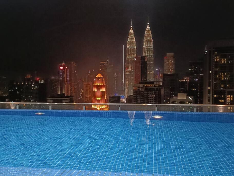 Apartment Col 93a 2queen Bed Balcony Klcc View Family