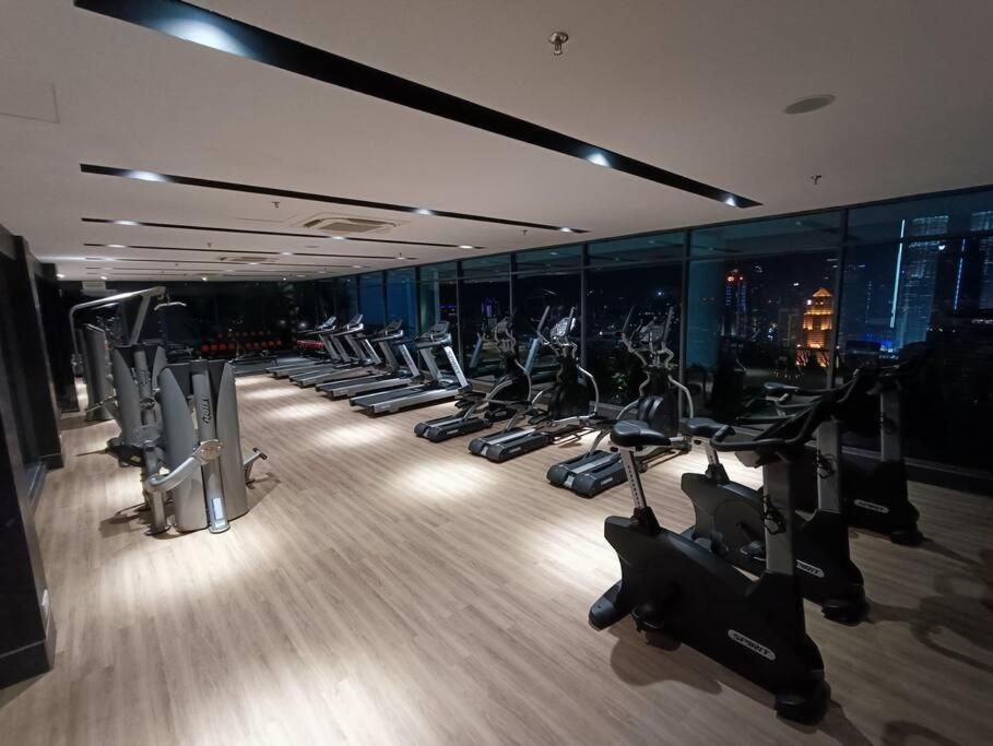 Apartment Col 93a 2queen Bed Balcony Klcc View Family Kuala Lumpur